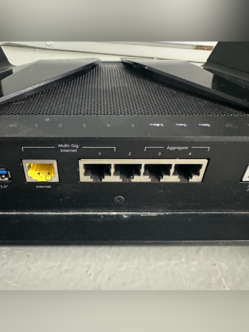 Netgear Nighthawk AXE11000 Tri-Band WiFi 6E Router - Picture 7 of 10
